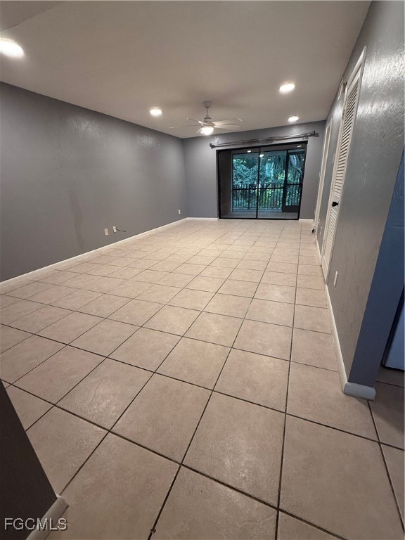28100  Pine Haven Way, Apt 7