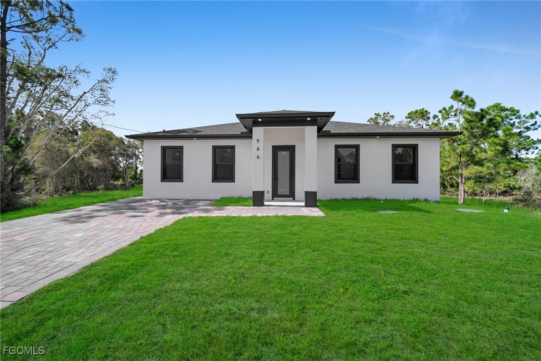 946  Panda Drive