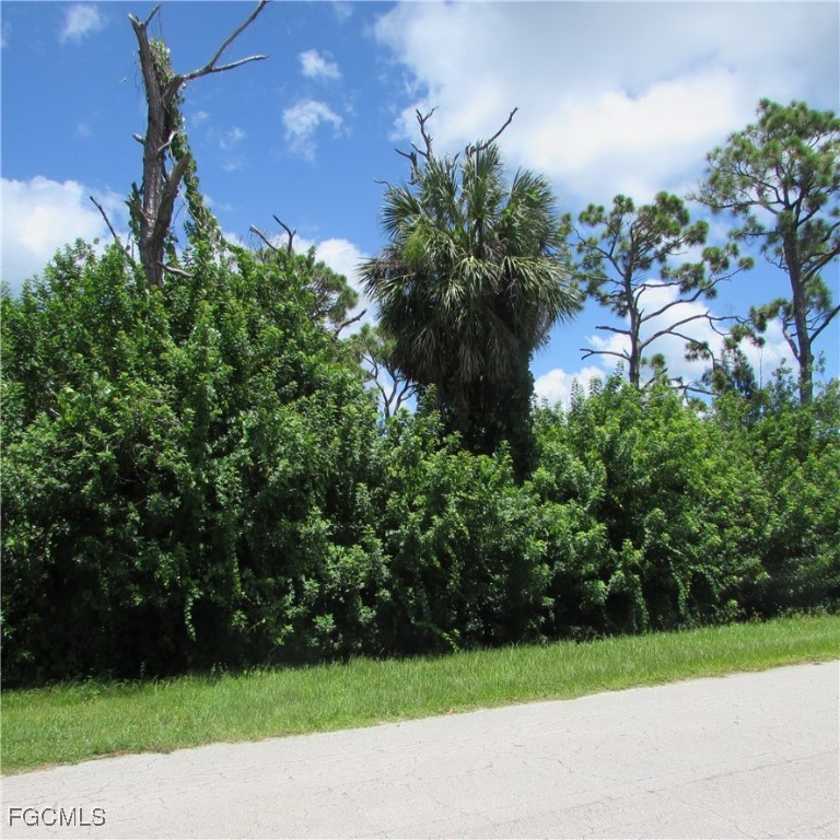 3644  Tropical Point Drive