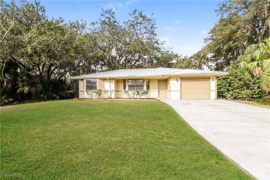 4555  Chaplin Terrace