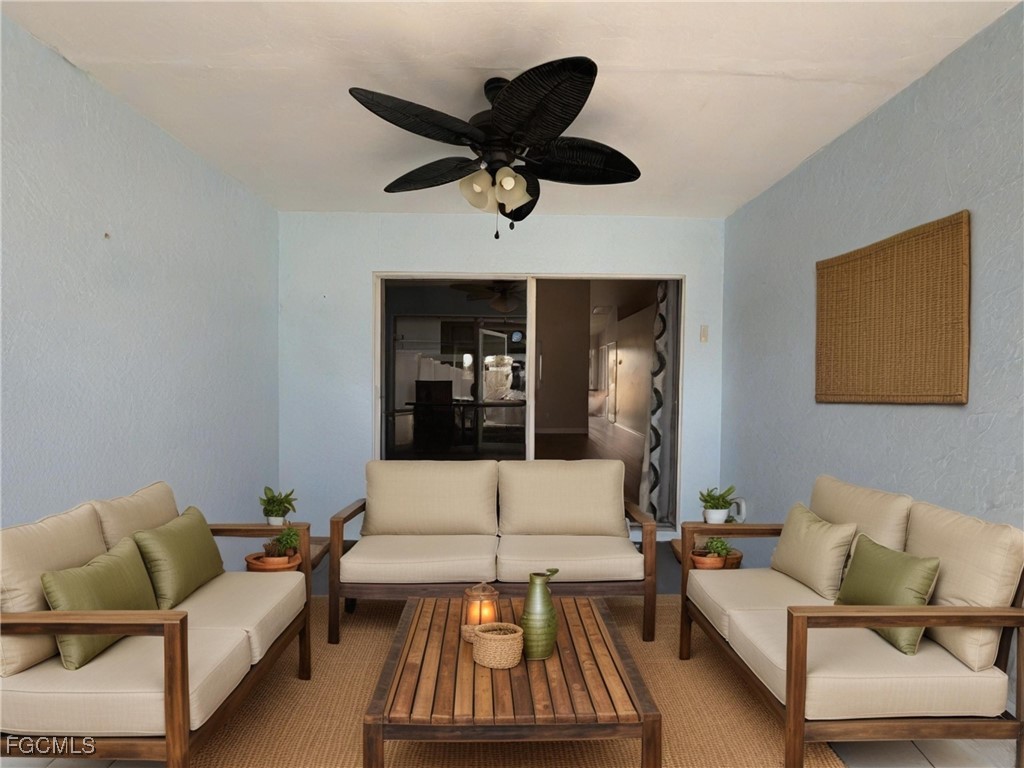 1418  Cape Coral Parkway