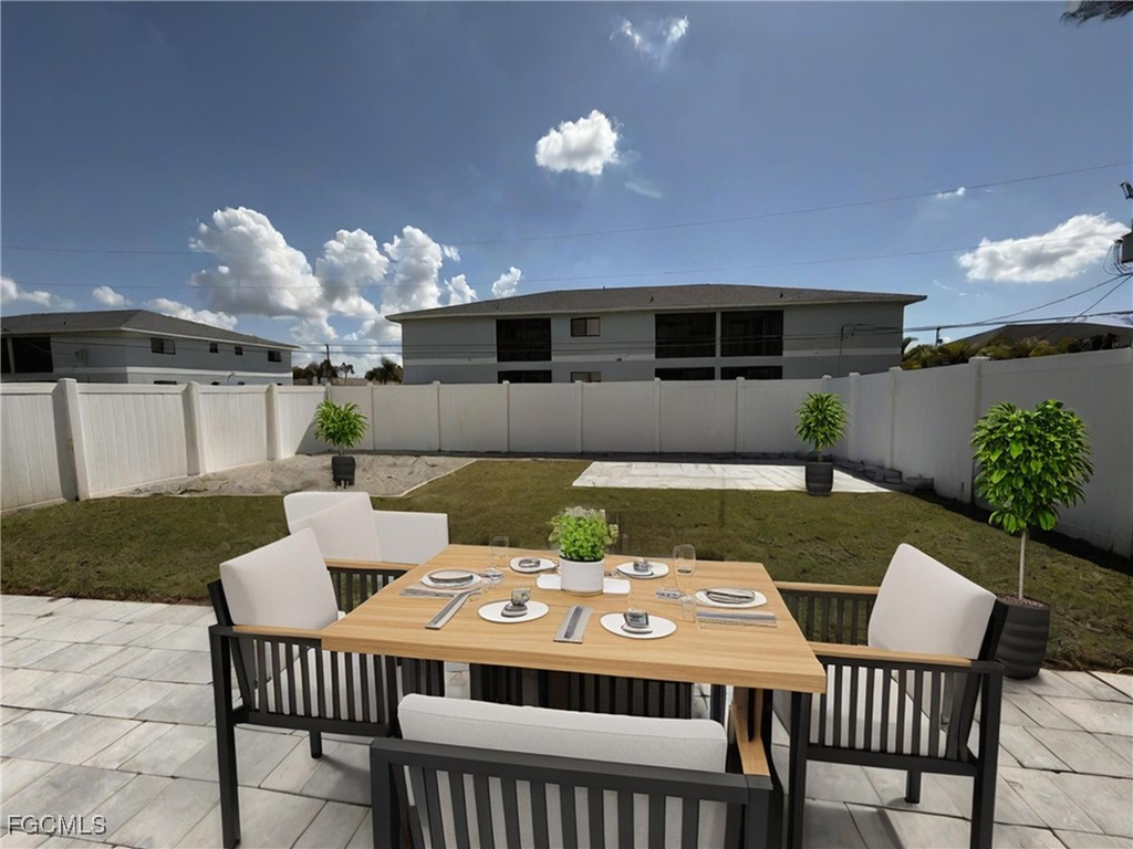 1418  Cape Coral Parkway