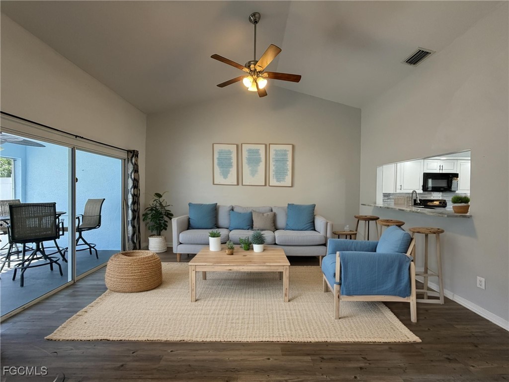 1418  Cape Coral Parkway