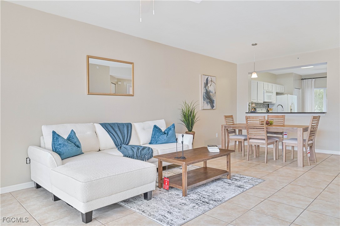 10020  Maddox Lane, Apt 213