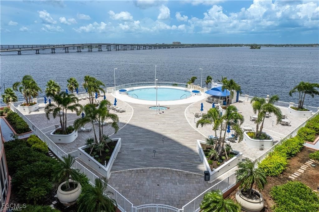 2745  1st Street, Apt 405