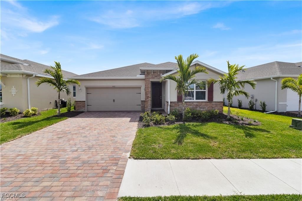 872  Stonewater Lake Terrace