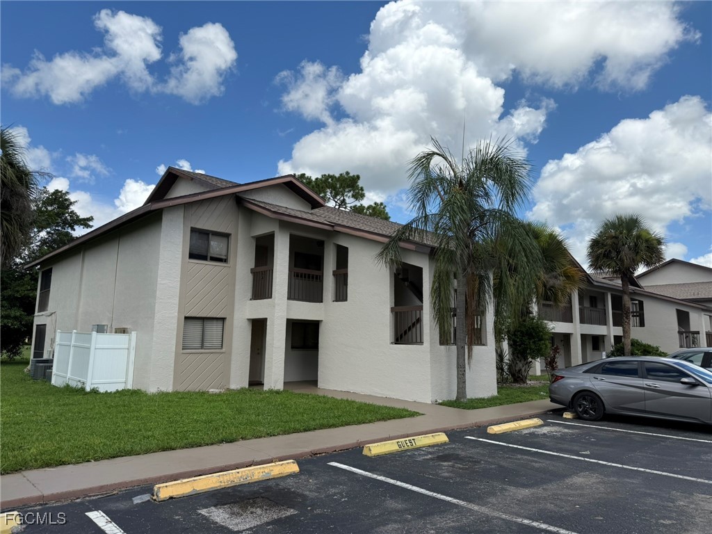 2211 E 5th Street, Apt 11