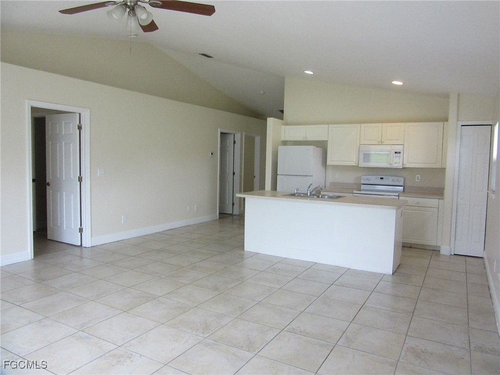 821/823  Meadow Road