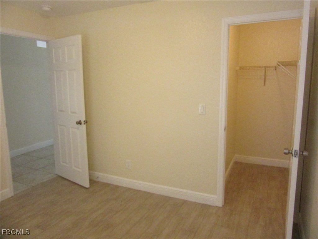 821/823  Meadow Road