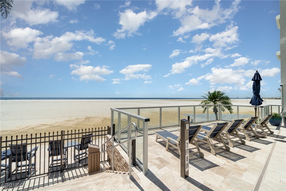 6612  Estero Boulevard, Apt 301