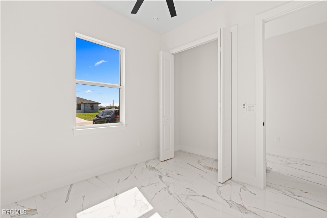 428/430  Petite Avenue