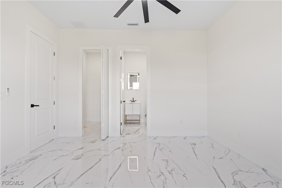 428/430  Petite Avenue