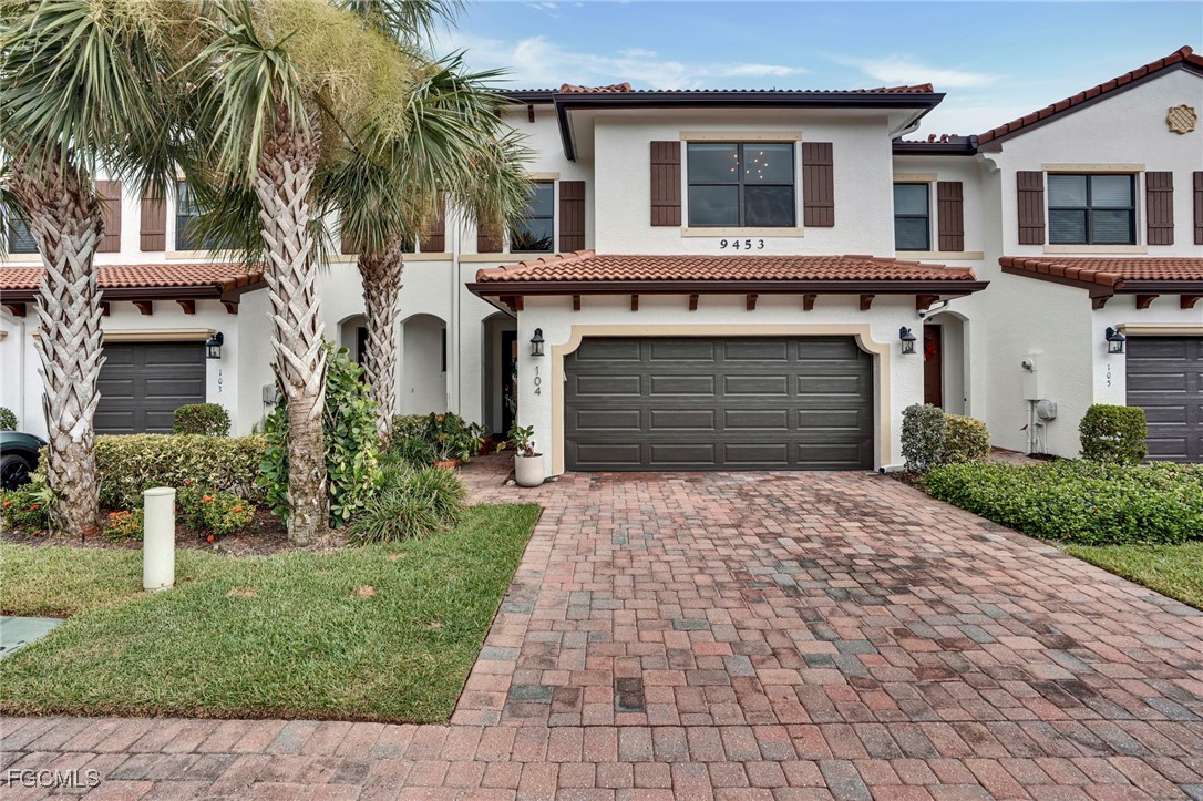 9453  Montebello Way, Apt 104