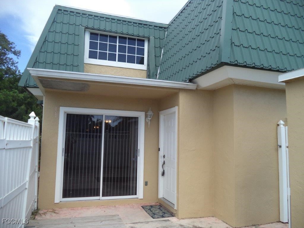 5828  Harbour Club Road