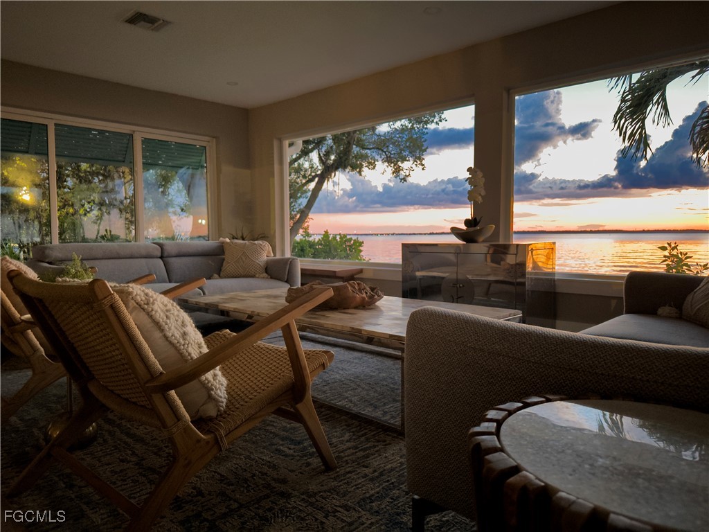1209  Coconut Drive