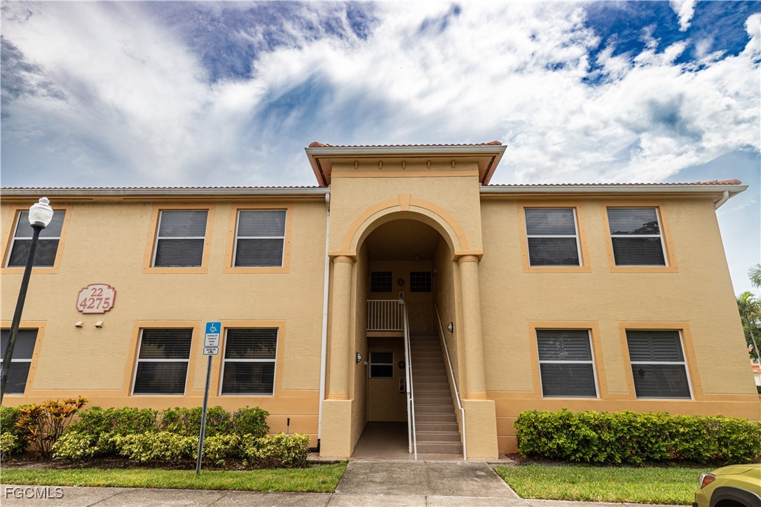 4275 Bellasol Circle, Apt 2223