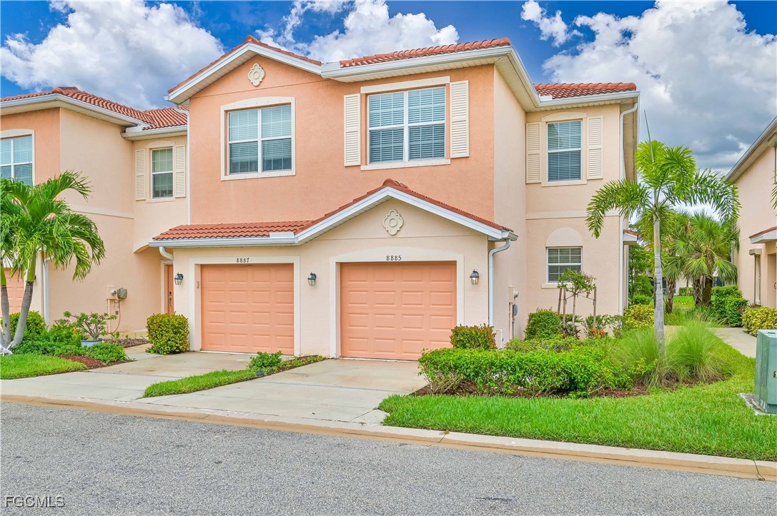 8885  Via Isola Court