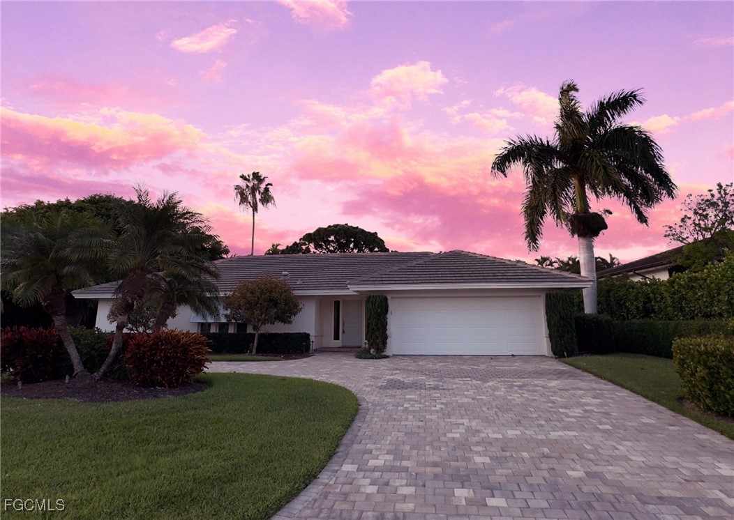 635  Fountainhead Lane