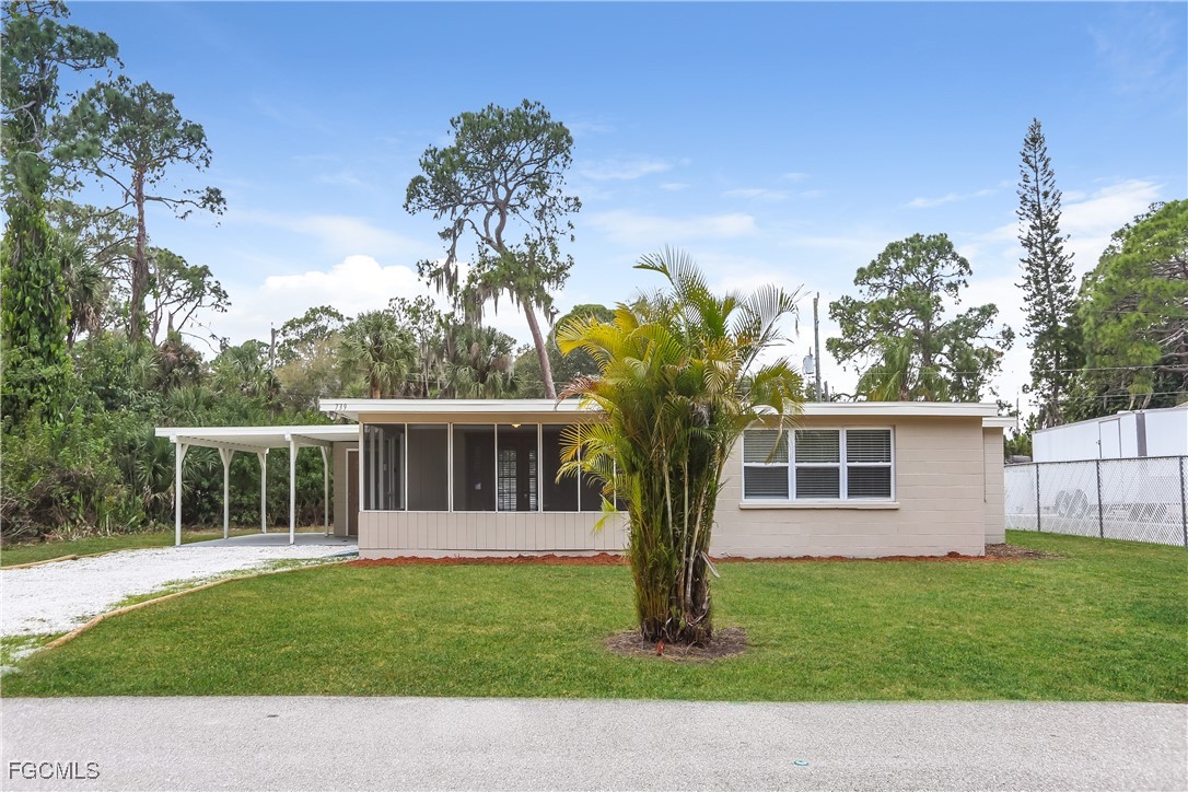 739  Palmetto Street