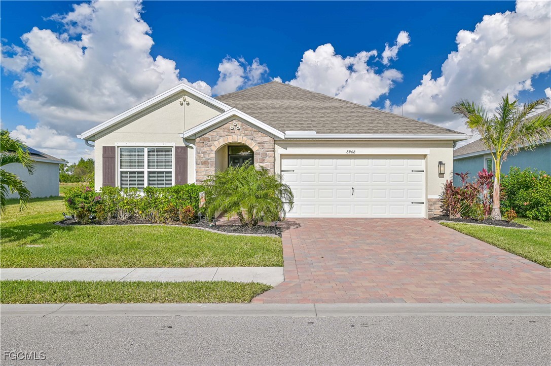 8908  Cascade Price Circle