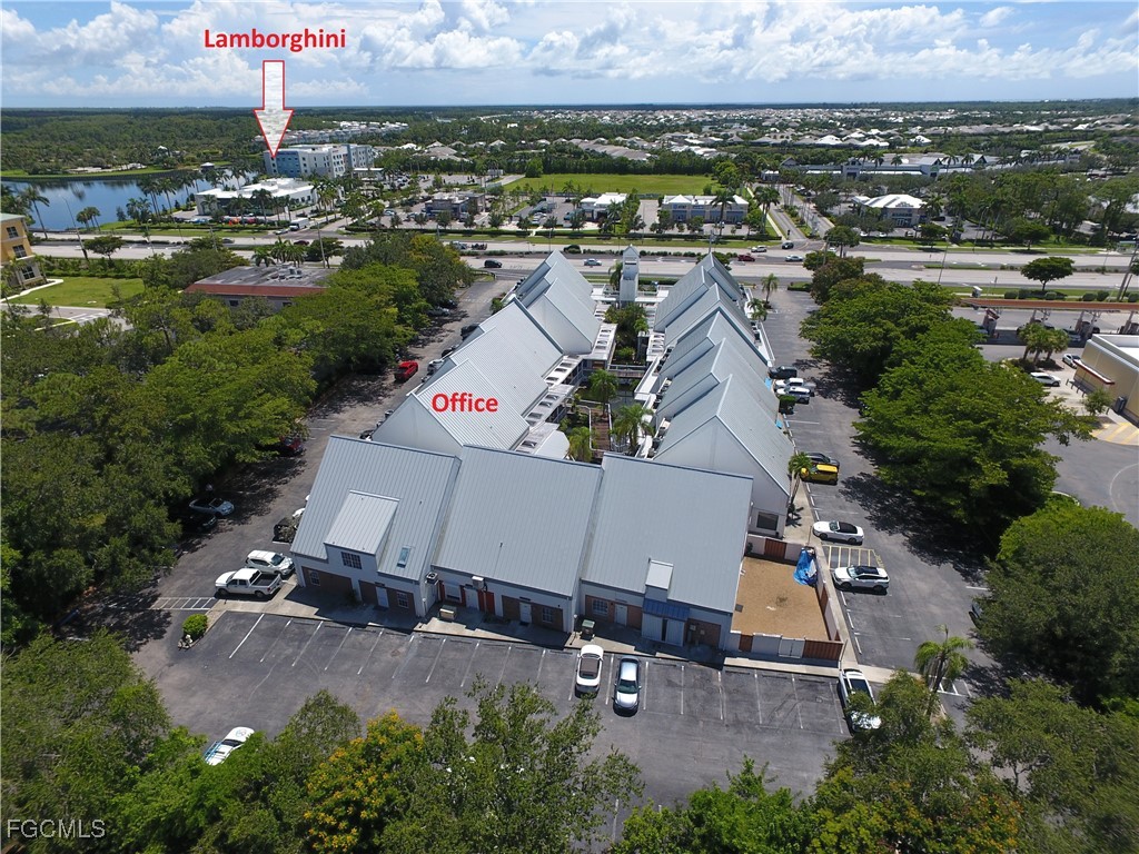5057  Tamiami Trail, Apt E4