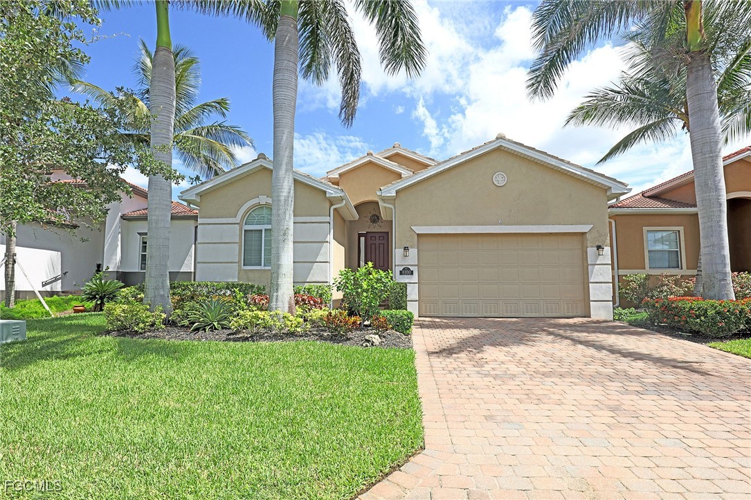 8100  Banyan Breeze Way
