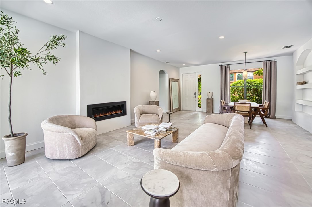 12460  Country Day Circle