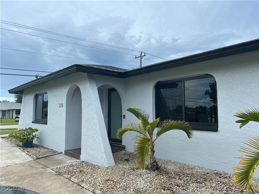729 SW 46th Street