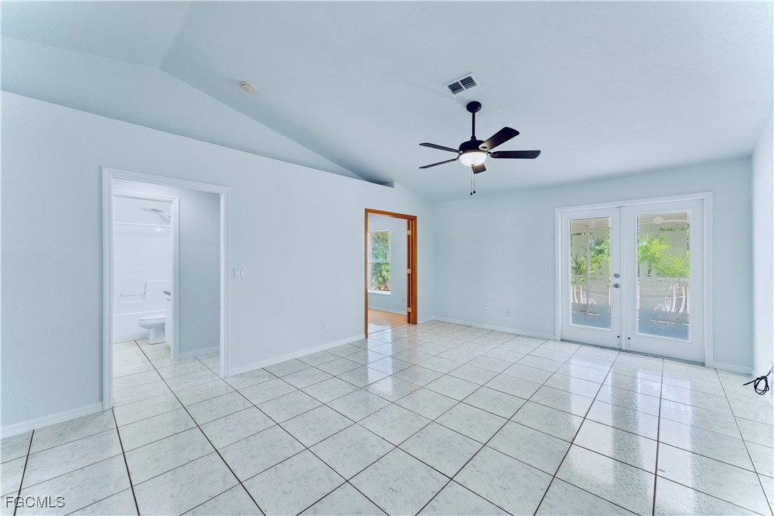 869/871  Eisenhower Boulevard