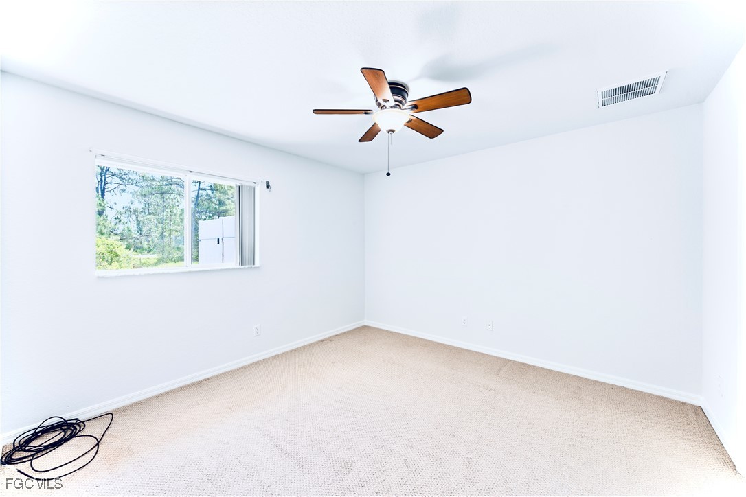 869/871  Eisenhower Boulevard
