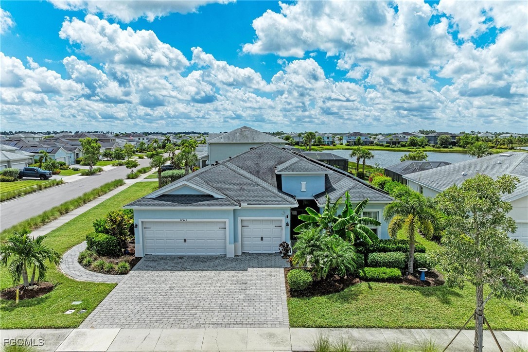 17541  Wayside Bend