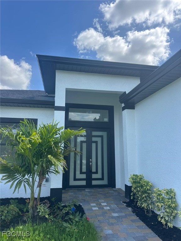 1022  Candlelight Drive