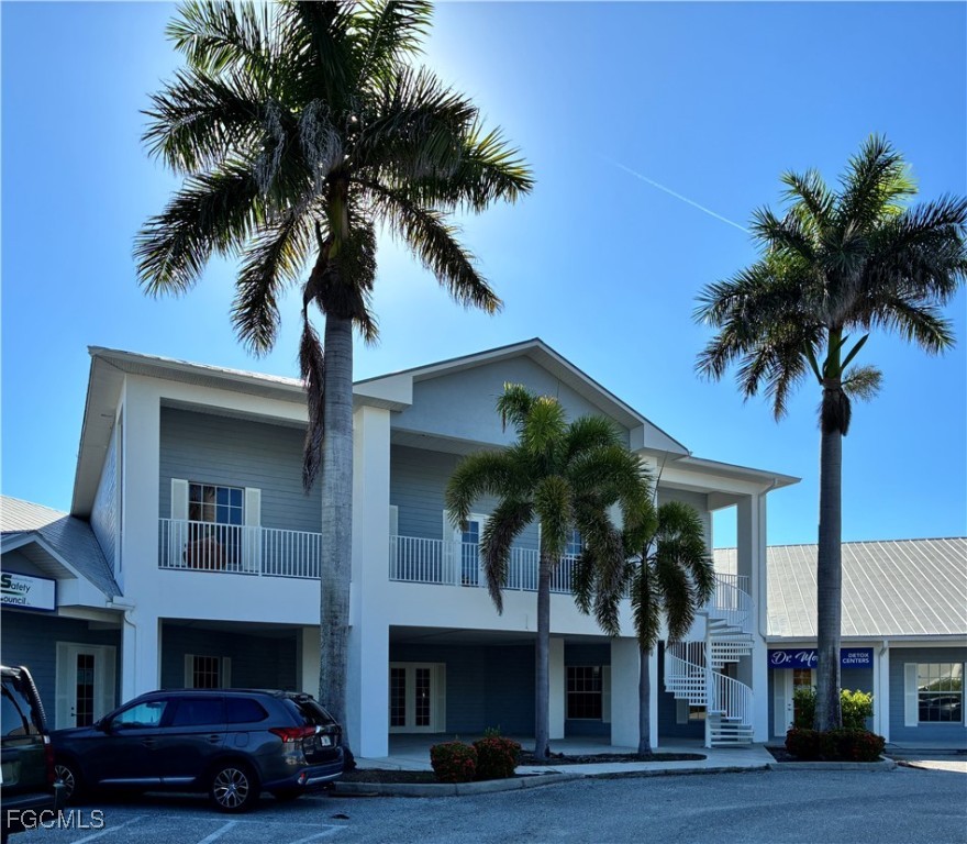 1032  Tamiami Trail, Apt 12