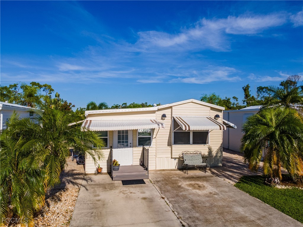 221  Caravan Circle