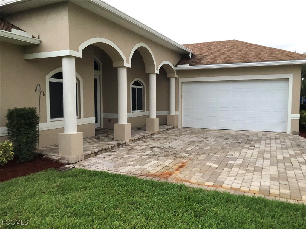 806 SW 9th Court