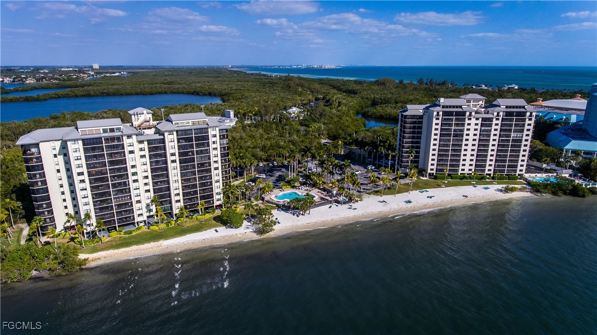 17080  Harbour Point Drive, Apartment 114