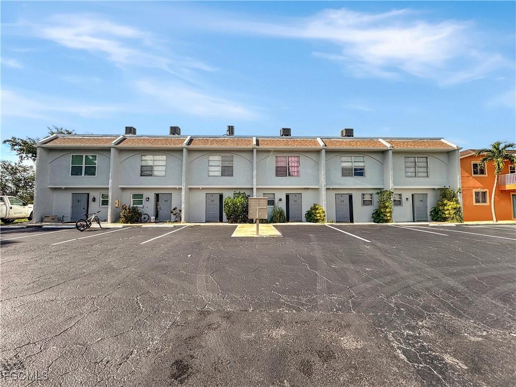1123 SW 48th Terrace, Apt 103