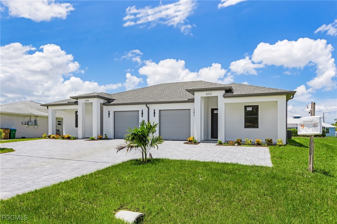 604/602 SW 8th Place