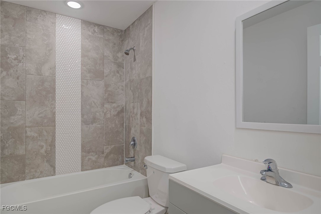 849/851  Bedford Drive