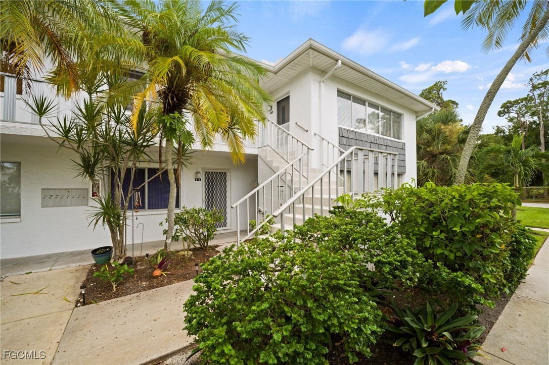 431 Van Buren Street, Apt E7