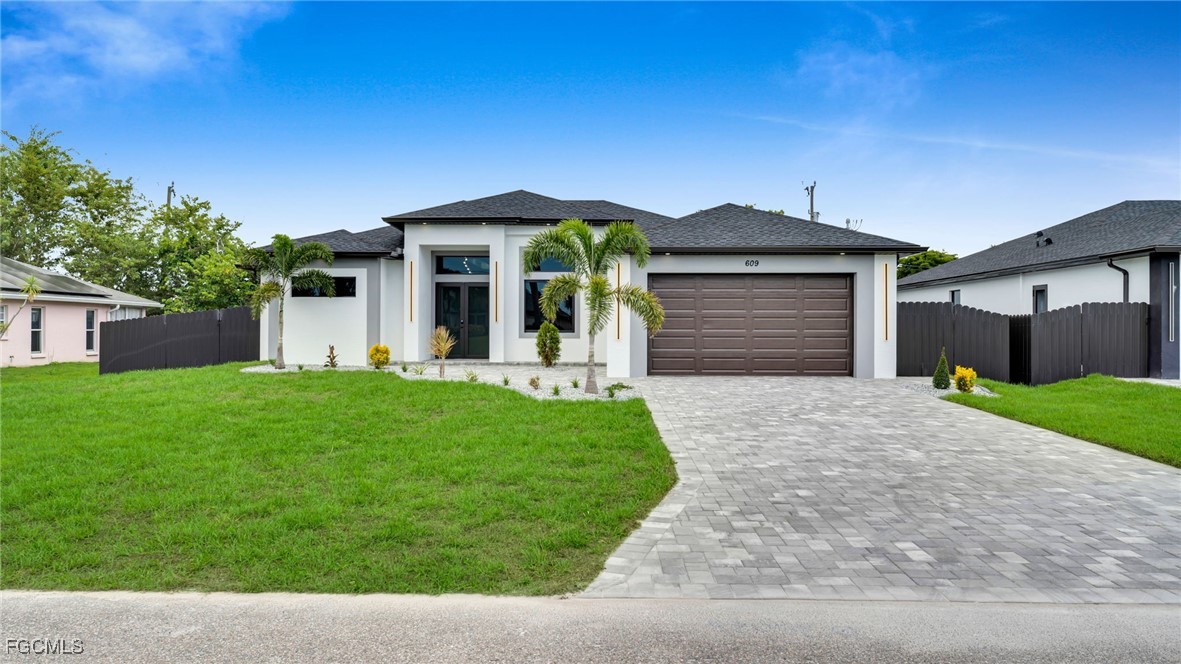 609 SW 11th Place