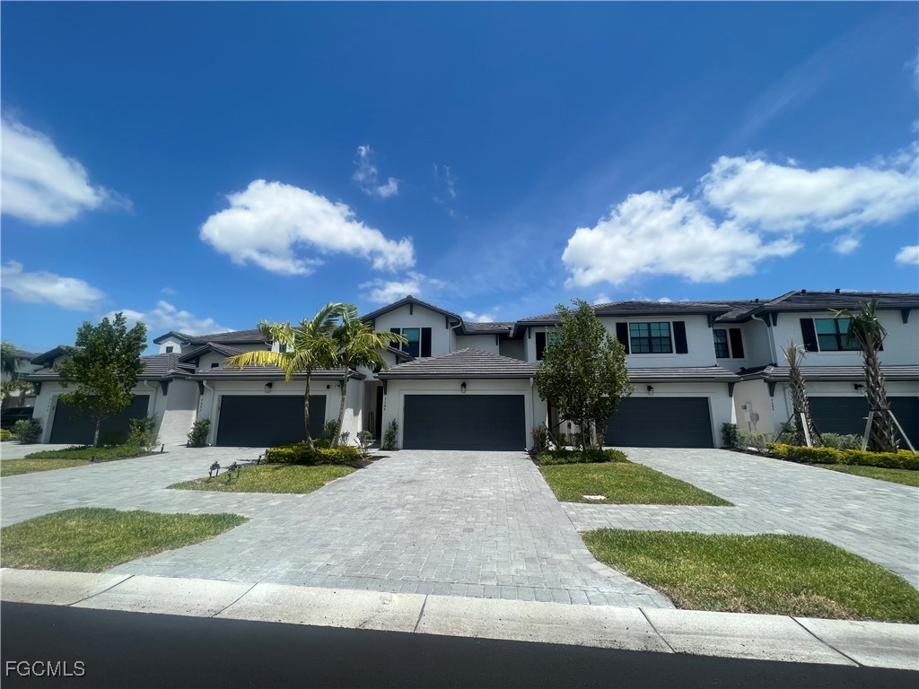 7584  Carnegie Way
