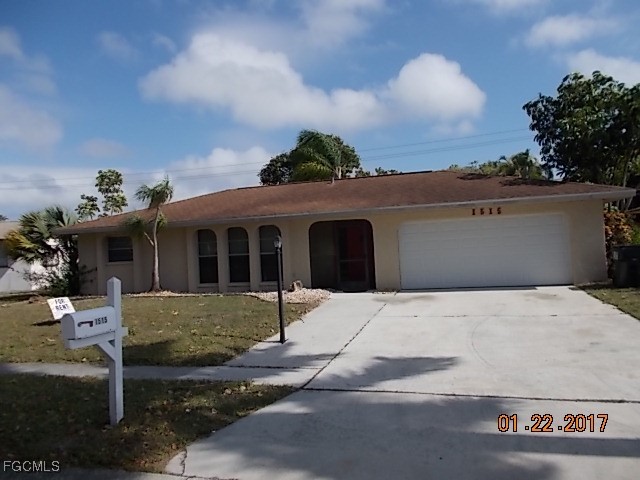1515  charmont Place