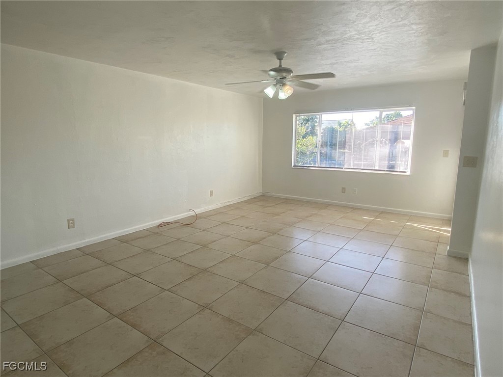 910 SE 14th Terrace, Apt 2