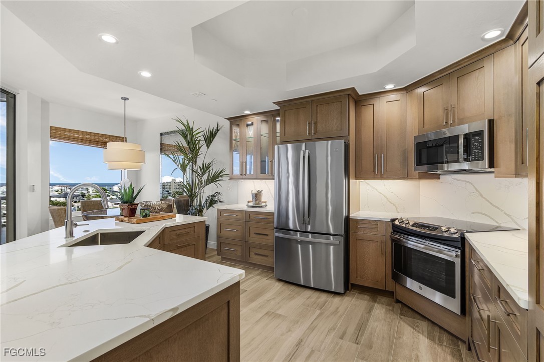4192  Bay Beach Lane, Apt 873