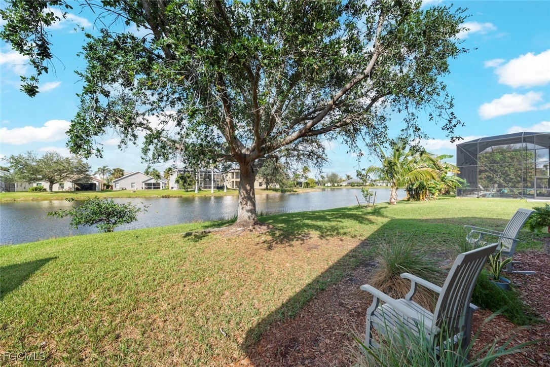 9049  Gladiolus Preserve Circle