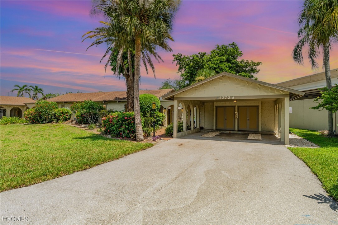 4272  Island Circle, Apt A
