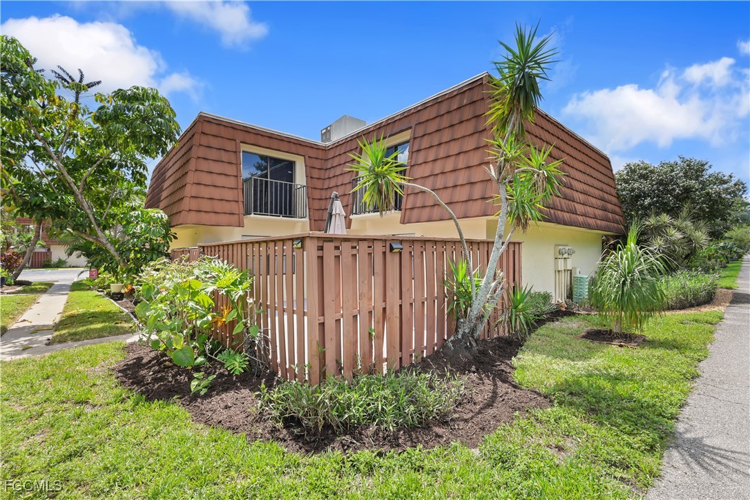 5224  Cedarbend Drive, Apartment 4