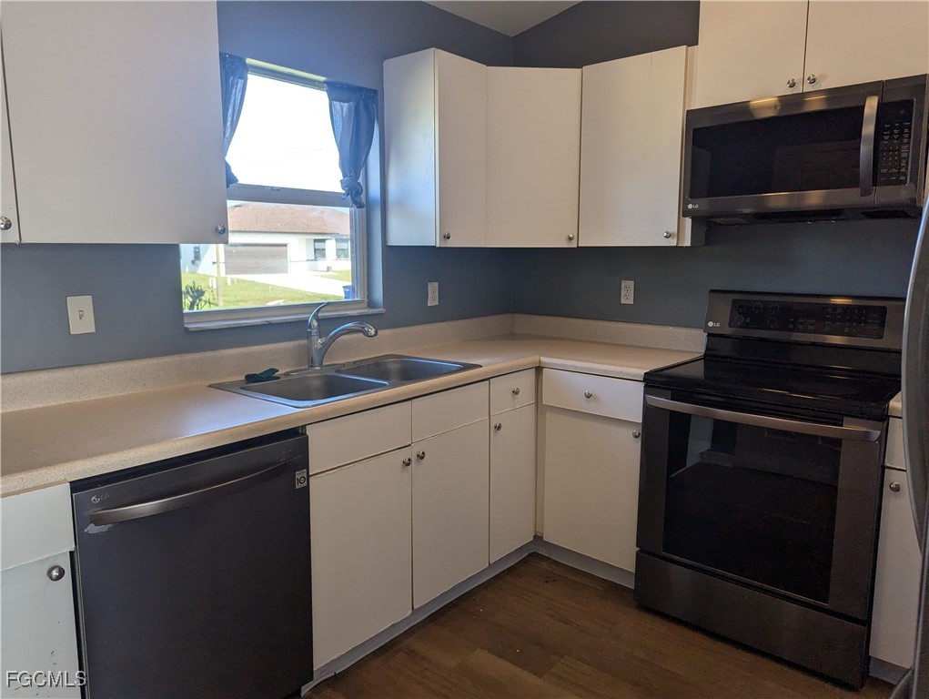 2405/2407  Mansfield Avenue