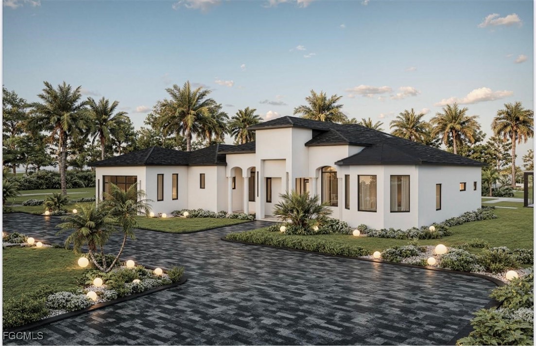 650 N Utopia Street